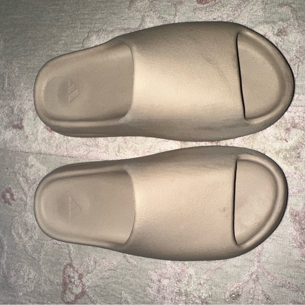 Yeezy Slides